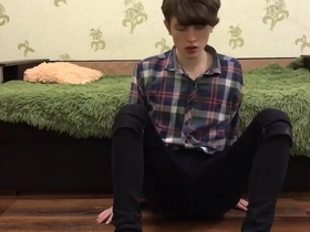 Quick jerking off before go to walk