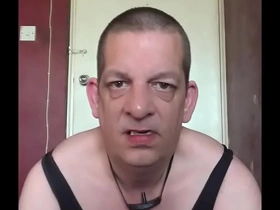 Bisexual crossdressing gay mark wright has this message for the hater don,t hate my videos love them as i swollow your piss instead of mine