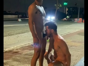 Marrento e rafael mieto fazendo putaria no meio da rua