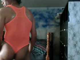 Anime cd boy in orange one-piece dancing